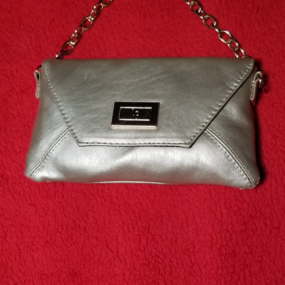 Cell phone purse